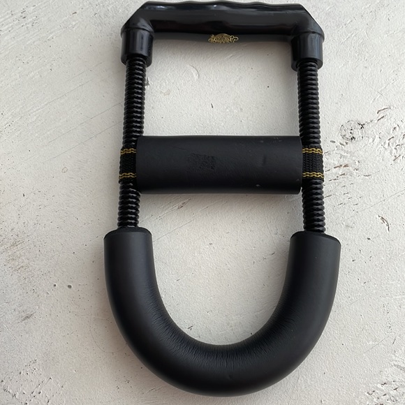 [ Altus Exercise Equipment Forearm Flexor ] - Picture 4 of 5